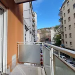 Flat Barbariga 12